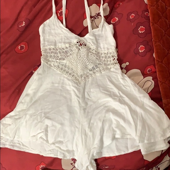 🚫SOLD🚫 Showpo/LF Crochet Cut Out Festival Romper - Picture 4 of 4